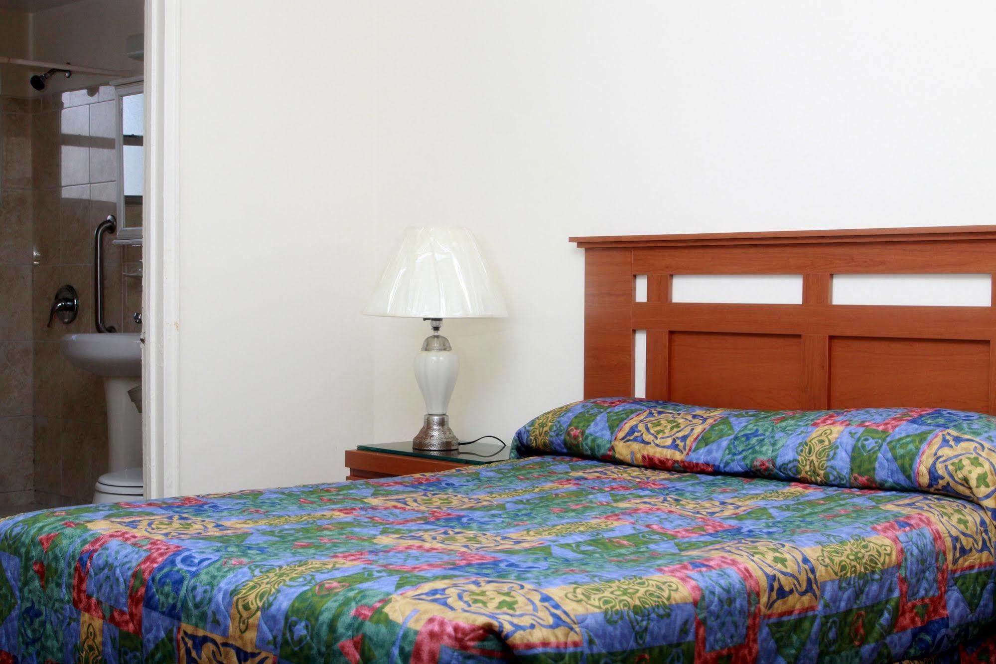 Diane Oceanfront Suites Голливуд Экстерьер фото